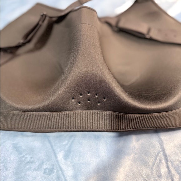 CALIA Women’s Empower Bra Black Size 42D High Support Workout New - Picture 8 of 8